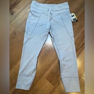 NWT AVIA Yoga Leggings